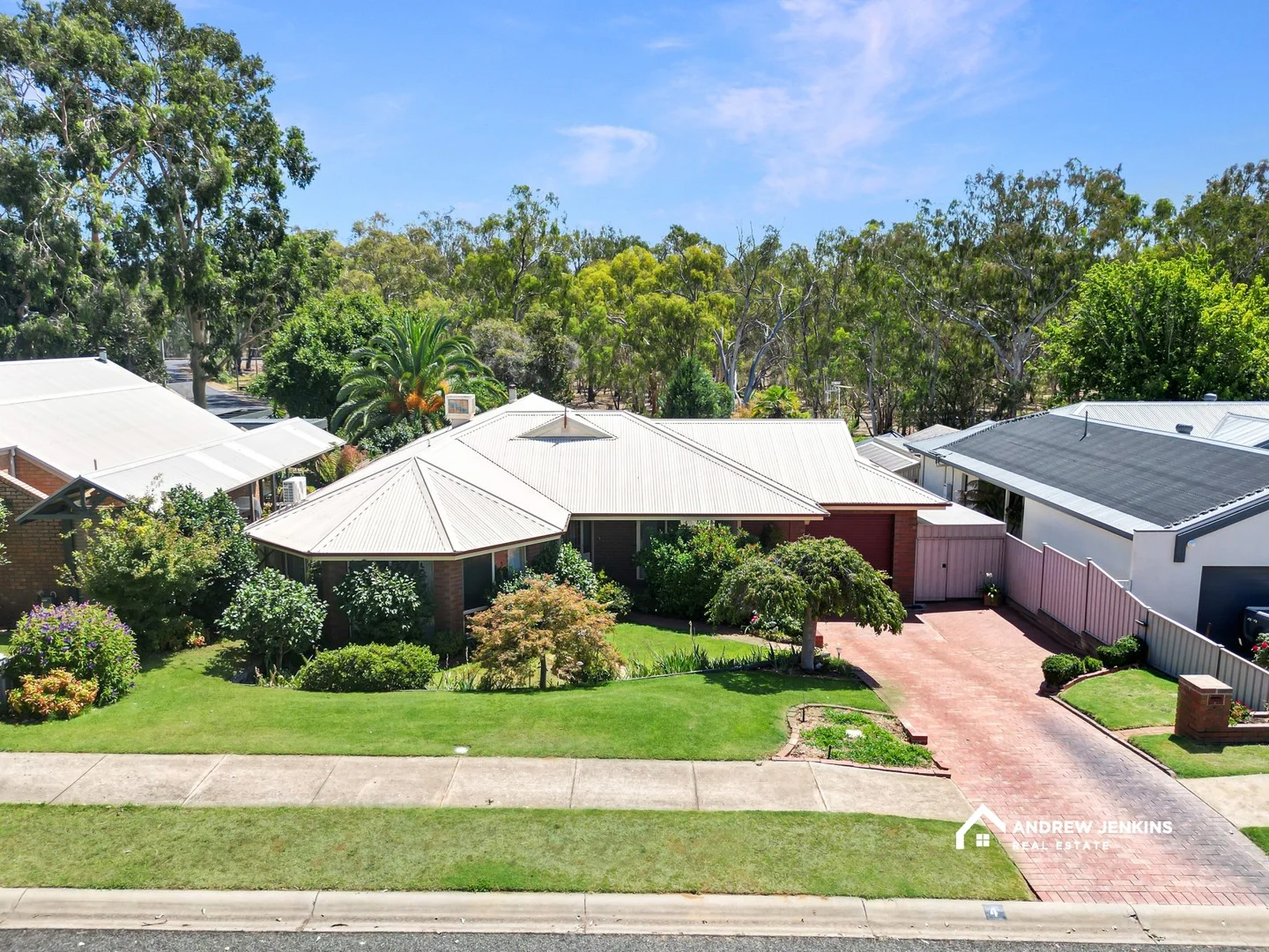 4 View Ct, Cobram VIC 3644