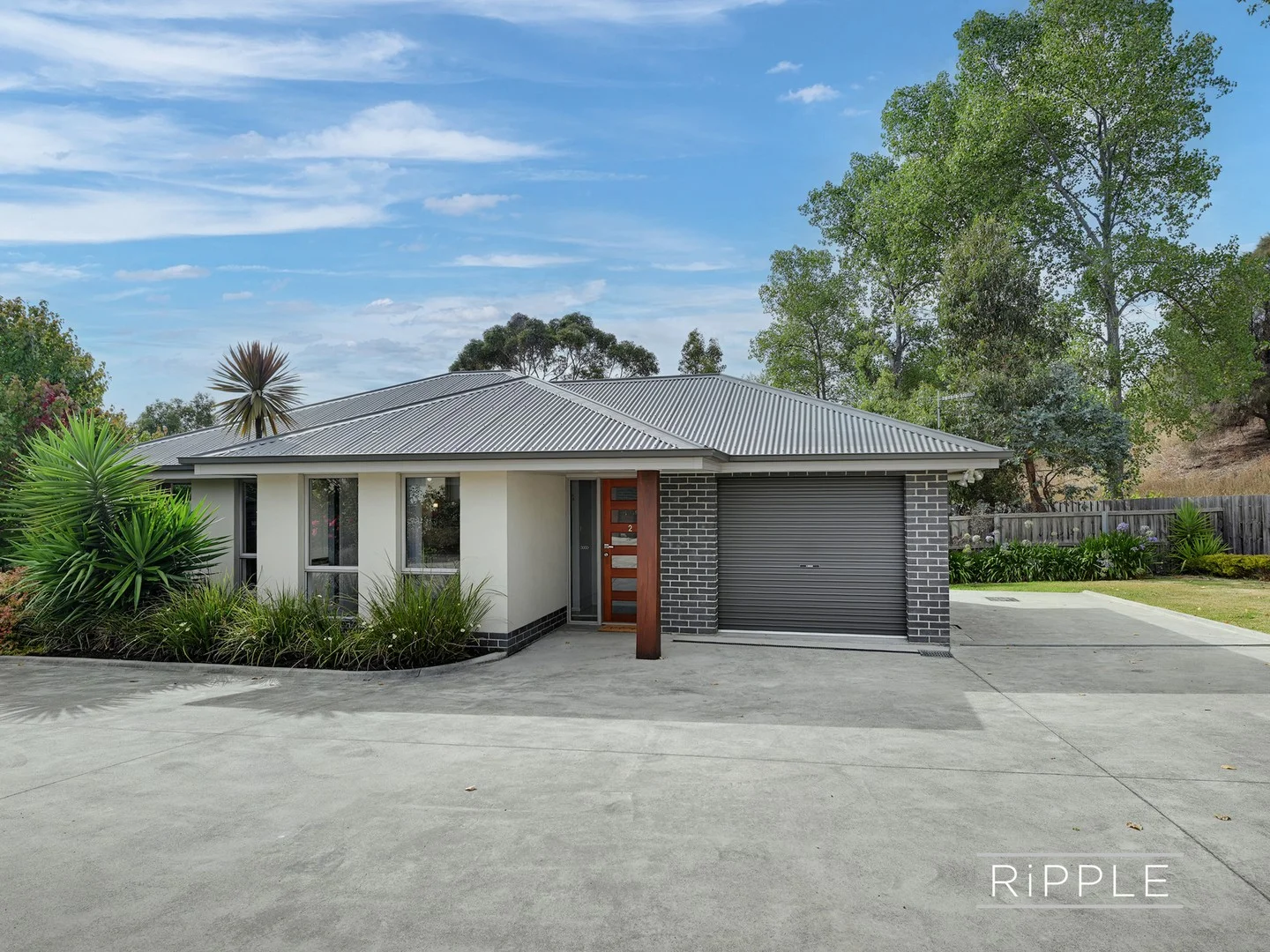 2/16 Ovata Close, Cambridge TAS 7170