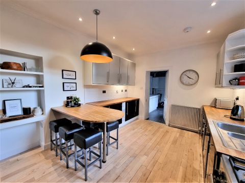 Broomhill Road, West End, Aberdeen AB10