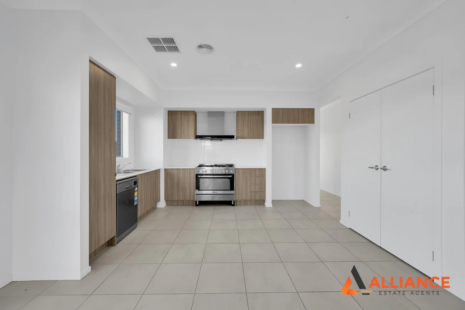 Additional image 9 of 10 Nitre Street, Manor Lakes VIC 3024