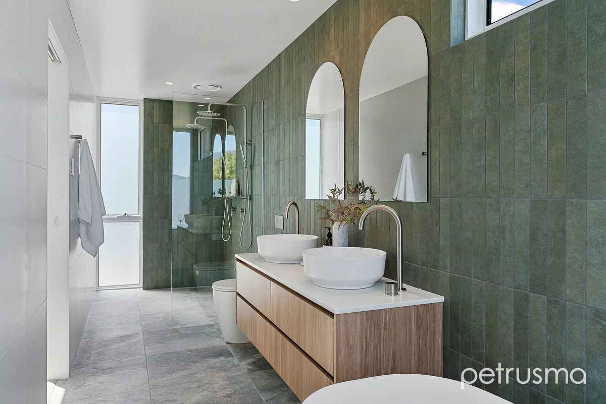 Additional image 15 of 3/107 Derwent Avenue, Lindisfarne TAS 7015