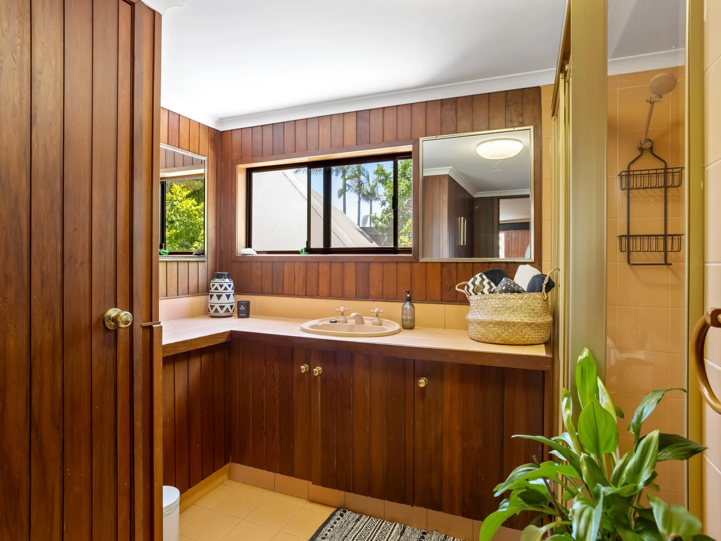 Additional image 27 of 6 Tyrone Avenue, Sorrento QLD 4217