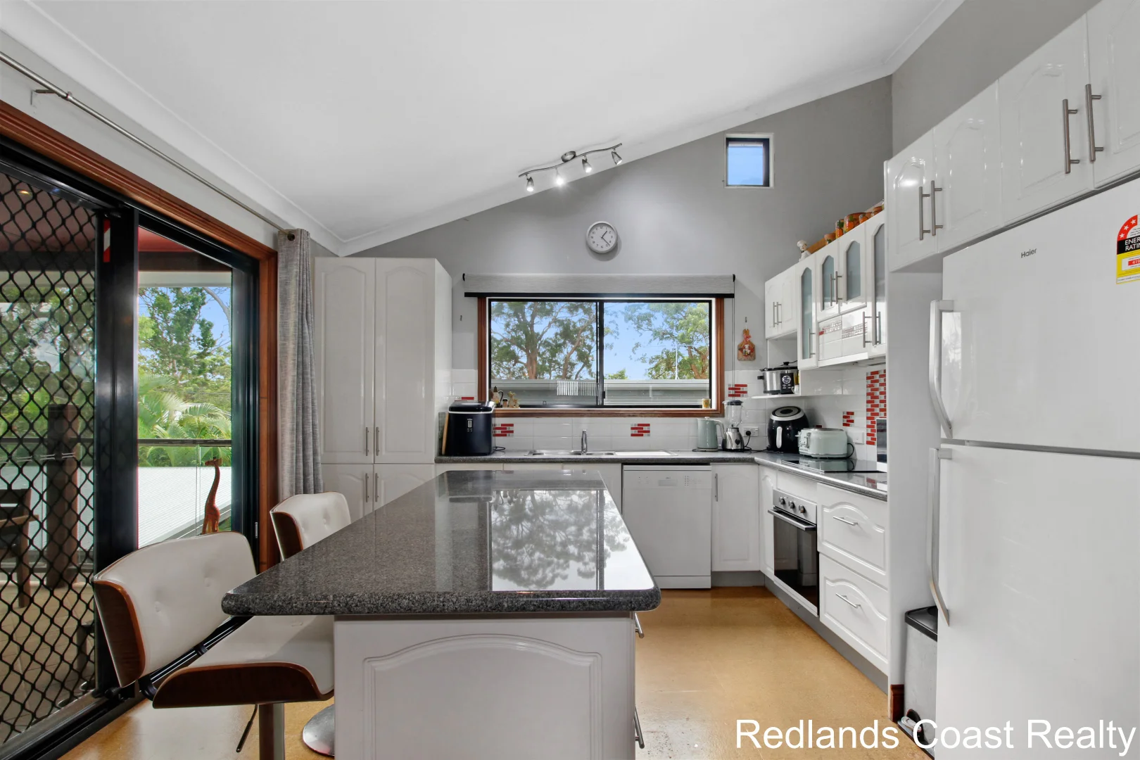 Additional image 3 of 20 President Tce, Macleay Island QLD 4184