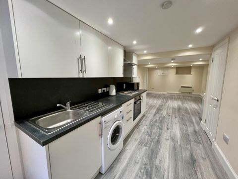 7 Menzies Road, Torry, Aberdeen AB11