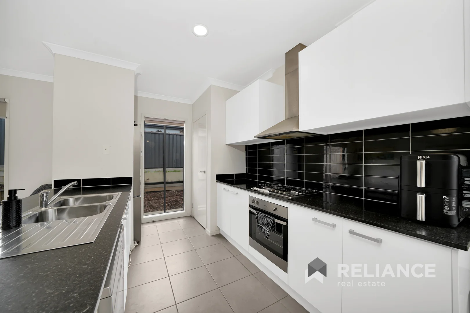 Additional image 5 of 12 Obsidian Avenue, Tarneit VIC 3029