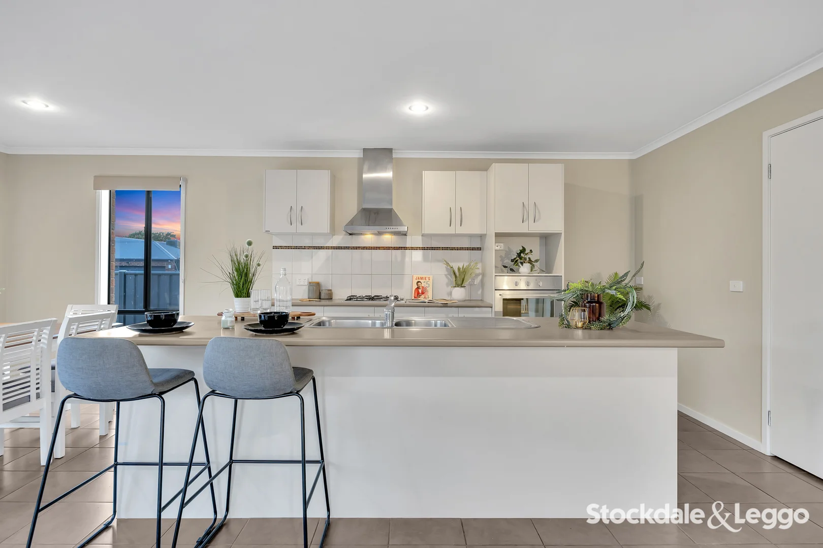 Additional image 6 of 9 Ellenborough Crescent, Manor Lakes VIC 3024