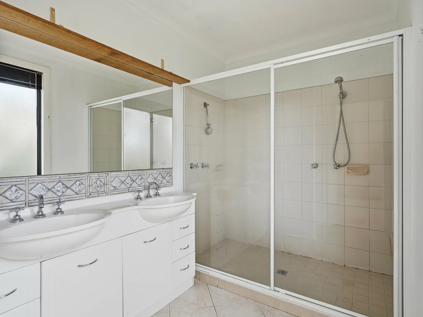 Additional image 16 of 35 Wassell Place, Lindisfarne TAS 7015