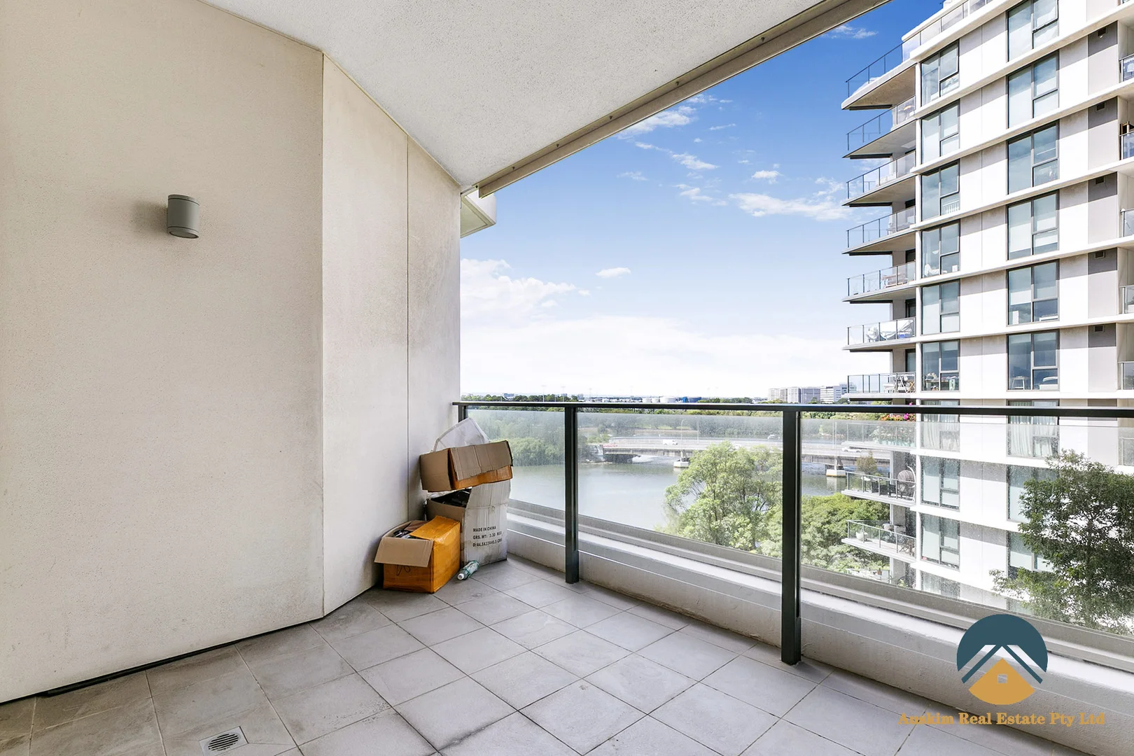 Additional image 2 of 502/2 chisholm st, Wolli Creek NSW 2205