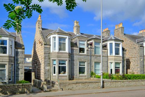 73 Clifton Road, Aberdeen AB24