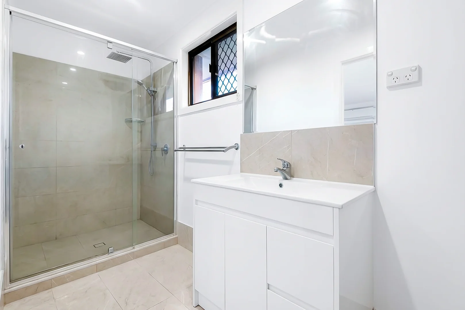 Additional image 11 of 82 Davrod Street, Robertson QLD 4109