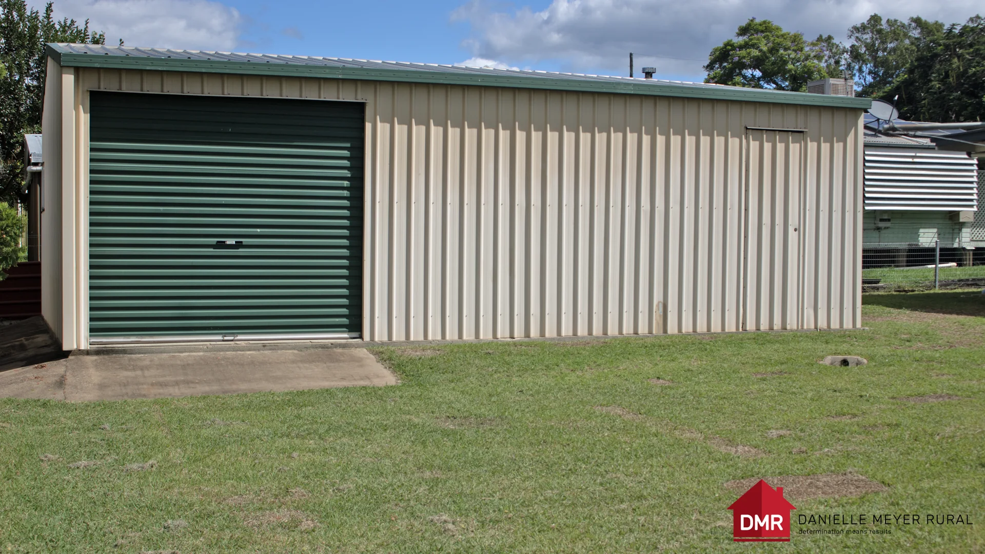 21 Elizabeth Street, Mundubbera QLD 4626 photo 2