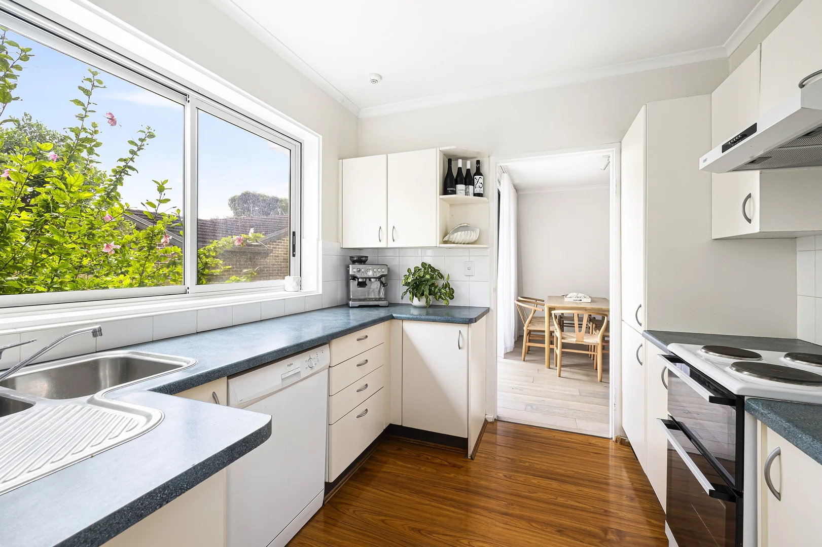 Additional image 5 of 2/62 Carrington Parade, Curl Curl NSW 2096