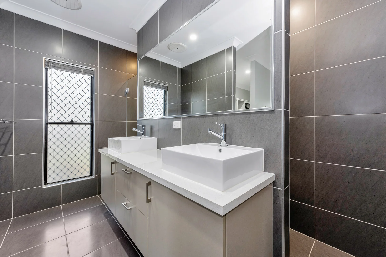Additional image 6 of 3 Coowarra Court, Mount Low QLD 4818