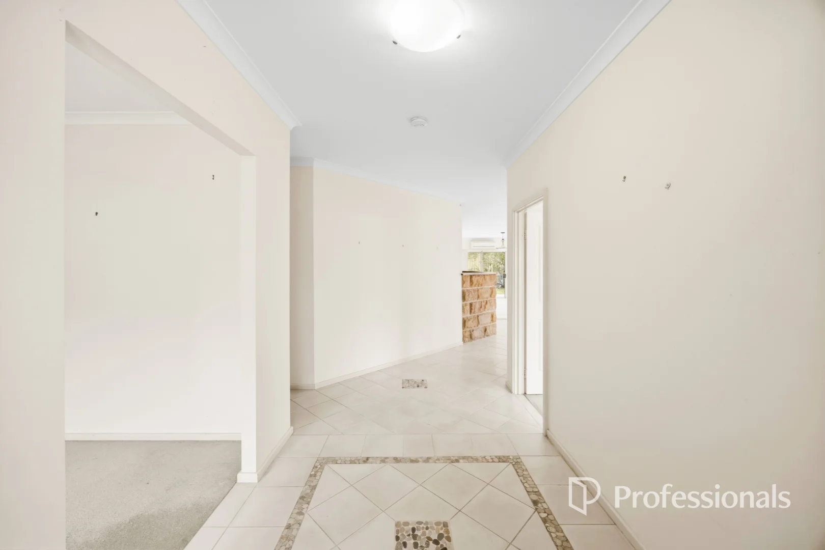 19 Galway Boulevard, Australind WA 6233 photo 4