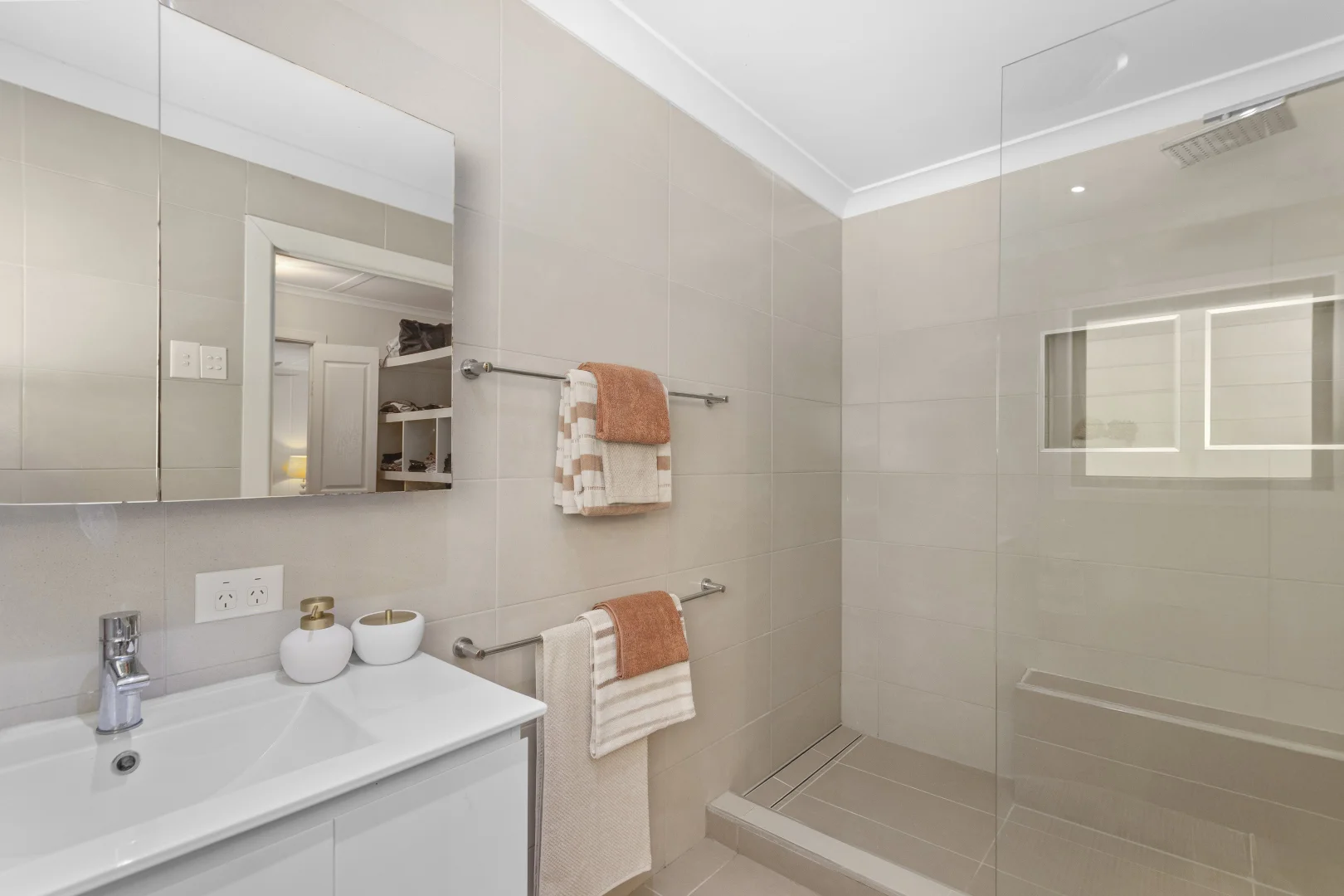 Additional image 9 of 35 Phillips Street, Bluewater QLD 4818