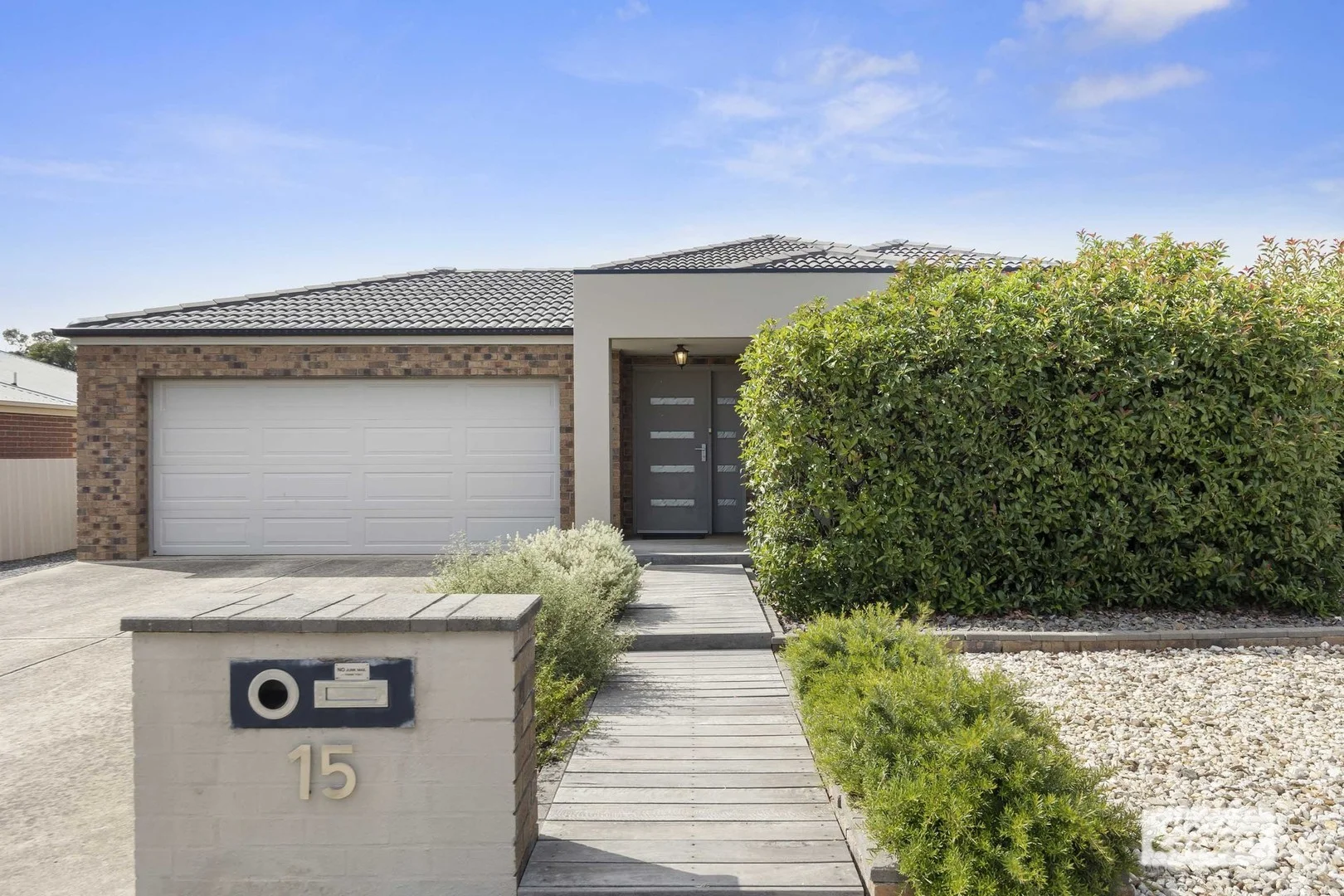 15 Hucker Street, Ararat VIC 3377