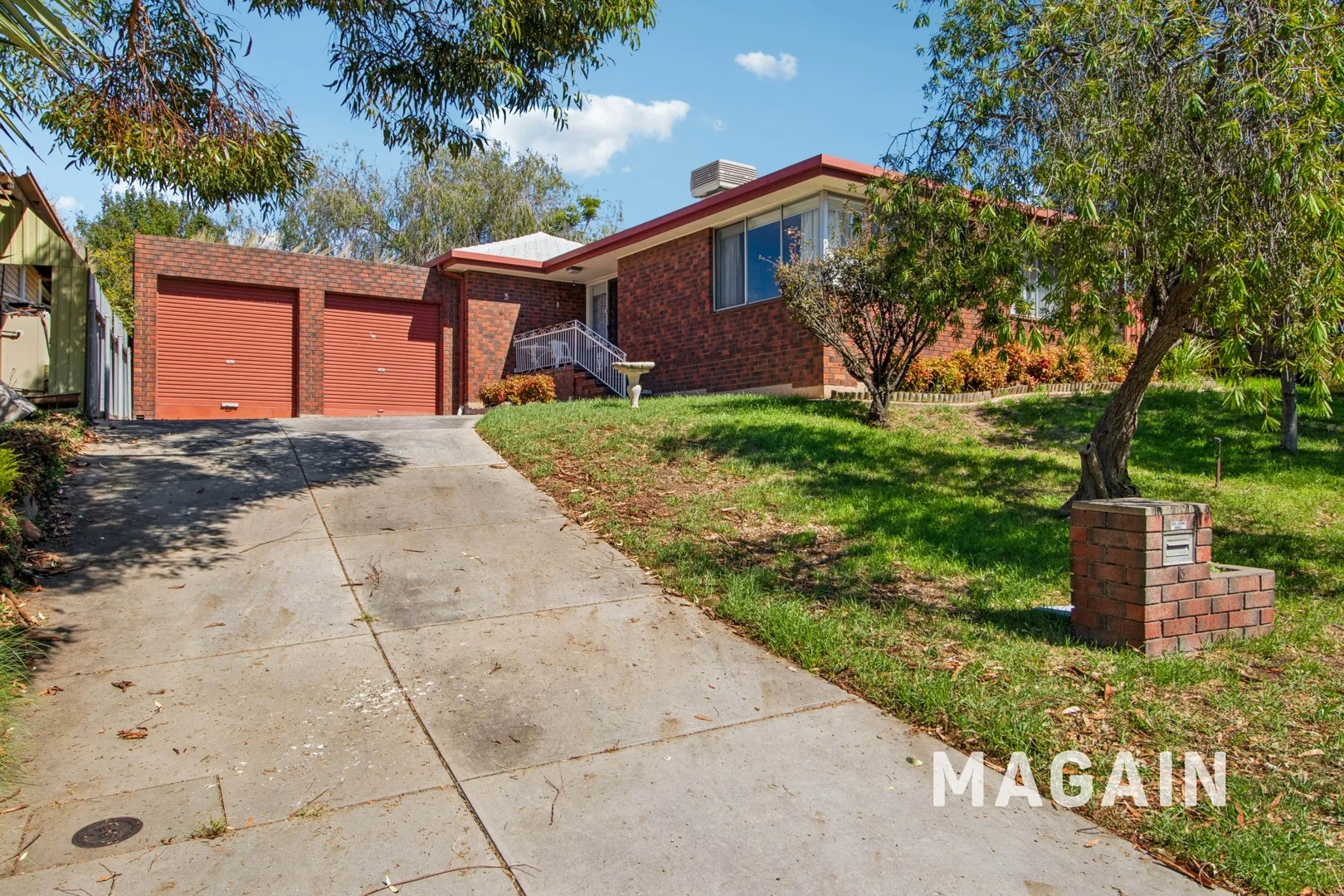 3 Whiteley Drive, Trott Park SA 5158