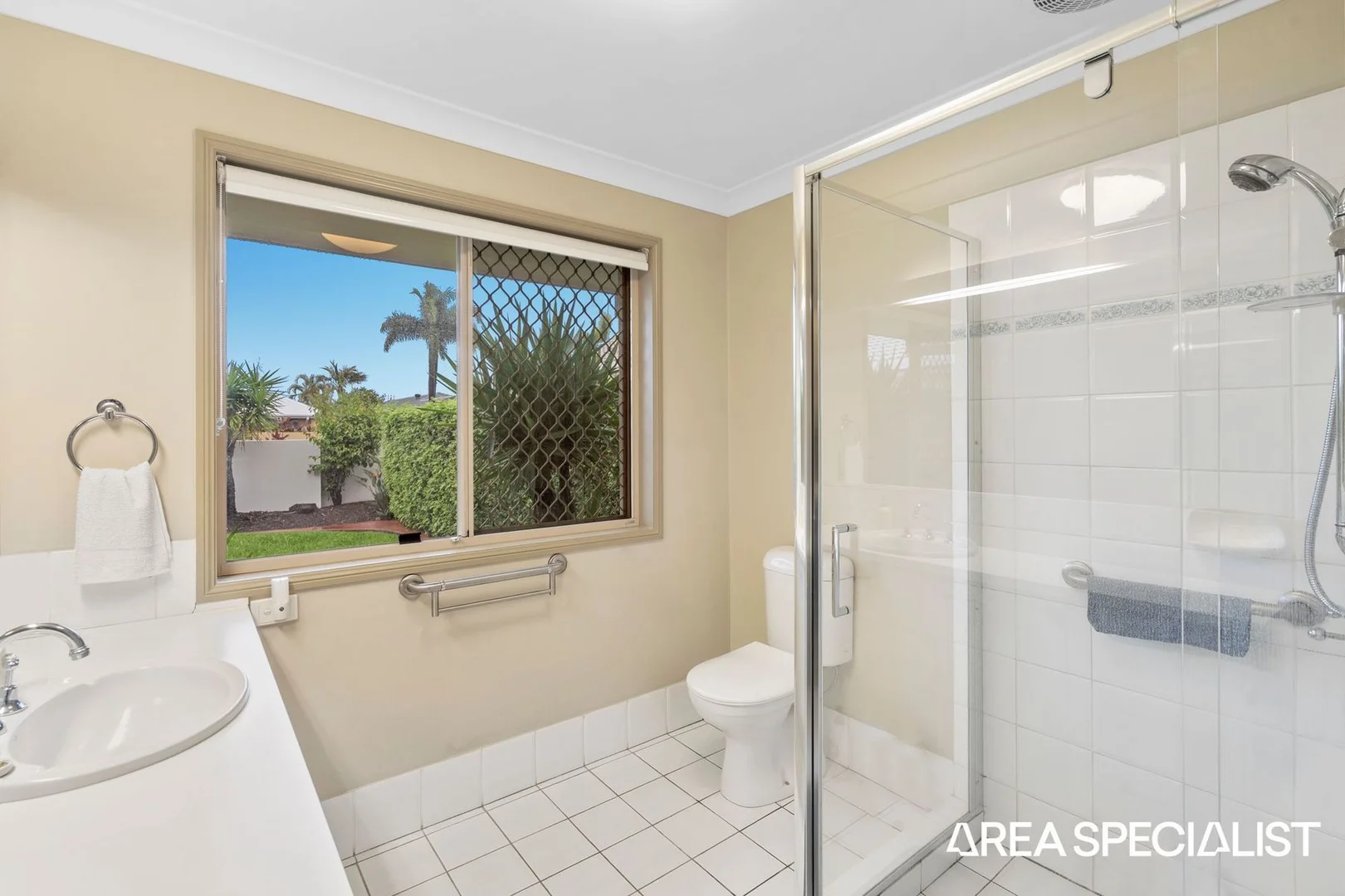 Additional image 12 of 47 Anchorage Way, Runaway Bay QLD 4216