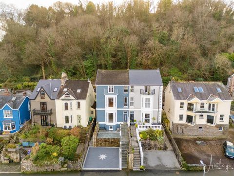 Overland Road., Mumbles, Swansea SA3