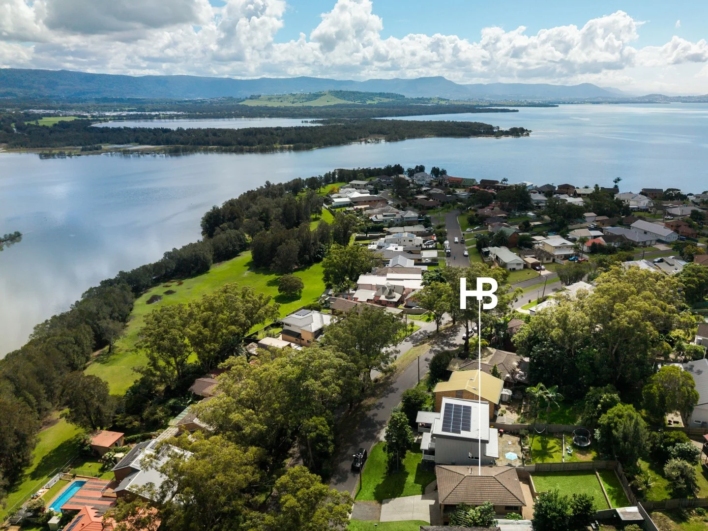 18 Bridge Avenue, Oak Flats NSW 2529