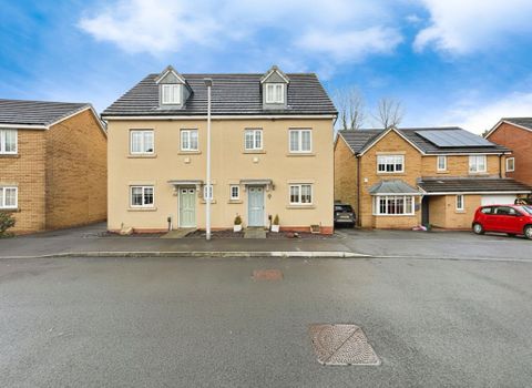Beauchamp Walk, Gorseinon, Swansea SA4
