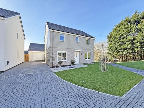Foxglove Gardens, Derriford, Plymouth PL6
