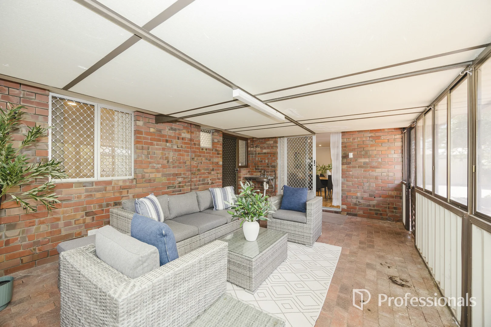 Additional image 28 of 45 Marangaroo Drive, Marangaroo WA 6064