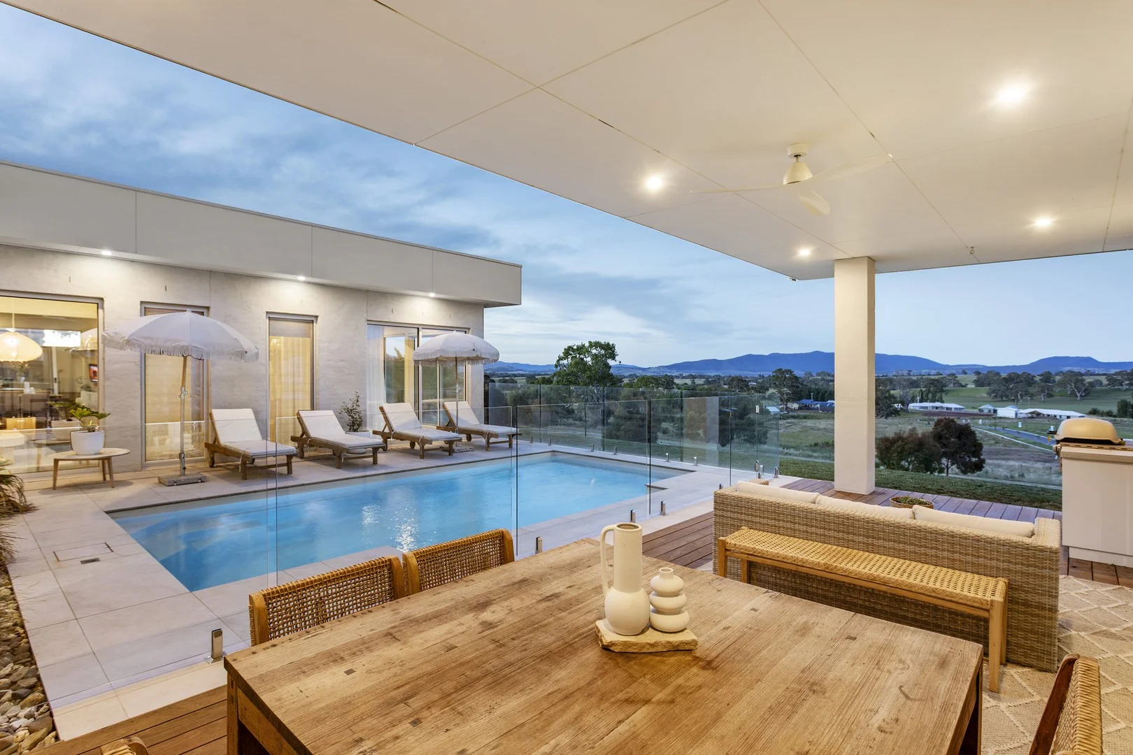 21 Panorama Terrace, Mansfield VIC 3722 photo 2