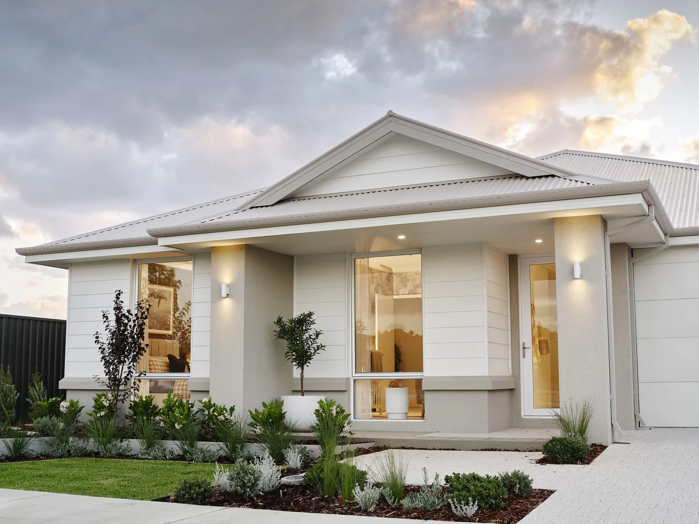 16 Belvoir Way, Dalyellup WA 6230