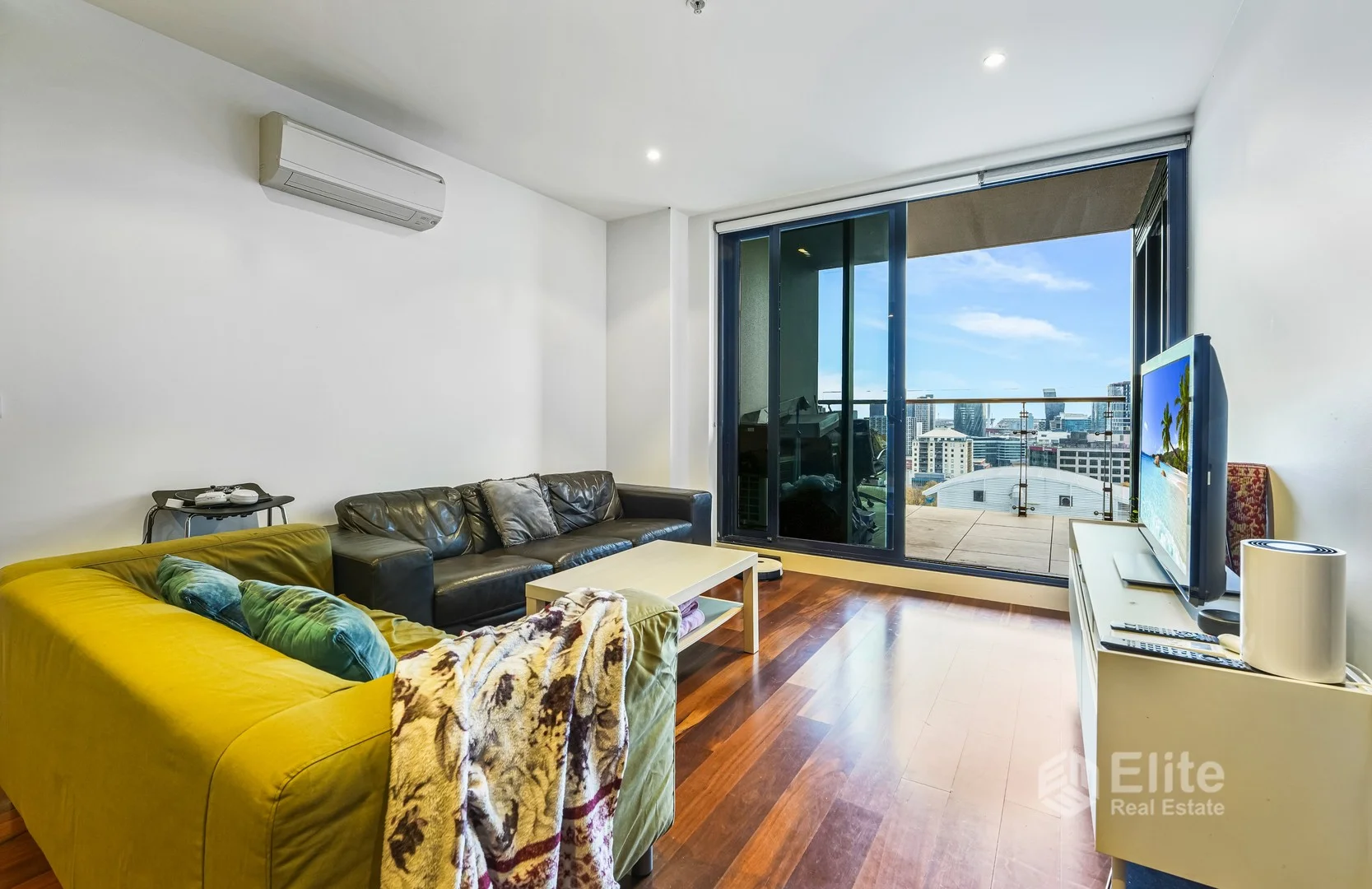 1715/228 A'Beckett Street, Melbourne VIC 3000
