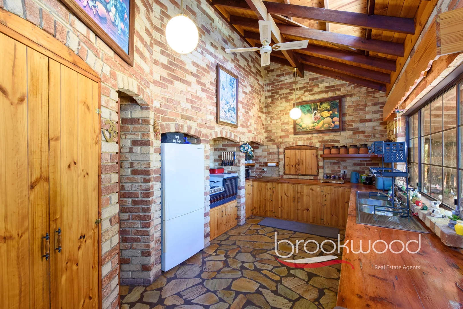 Additional image 19 of 4260 Richardson Road, Stoneville WA 6081