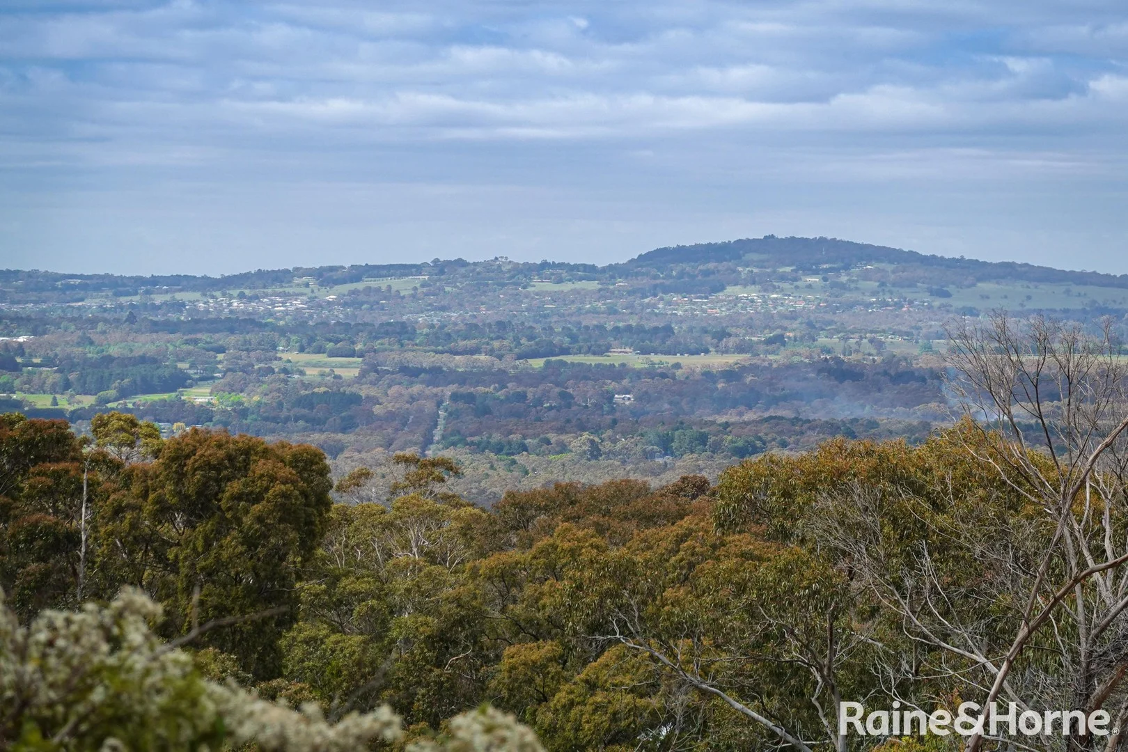 38 Mabel Crescent, Mount Macedon VIC 3441