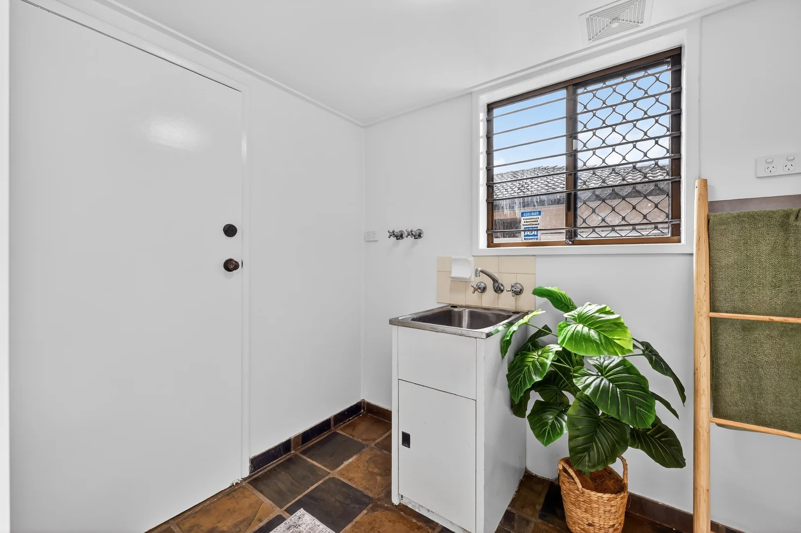 Additional image 10 of 1 Arinya Street, Cranbrook QLD 4814