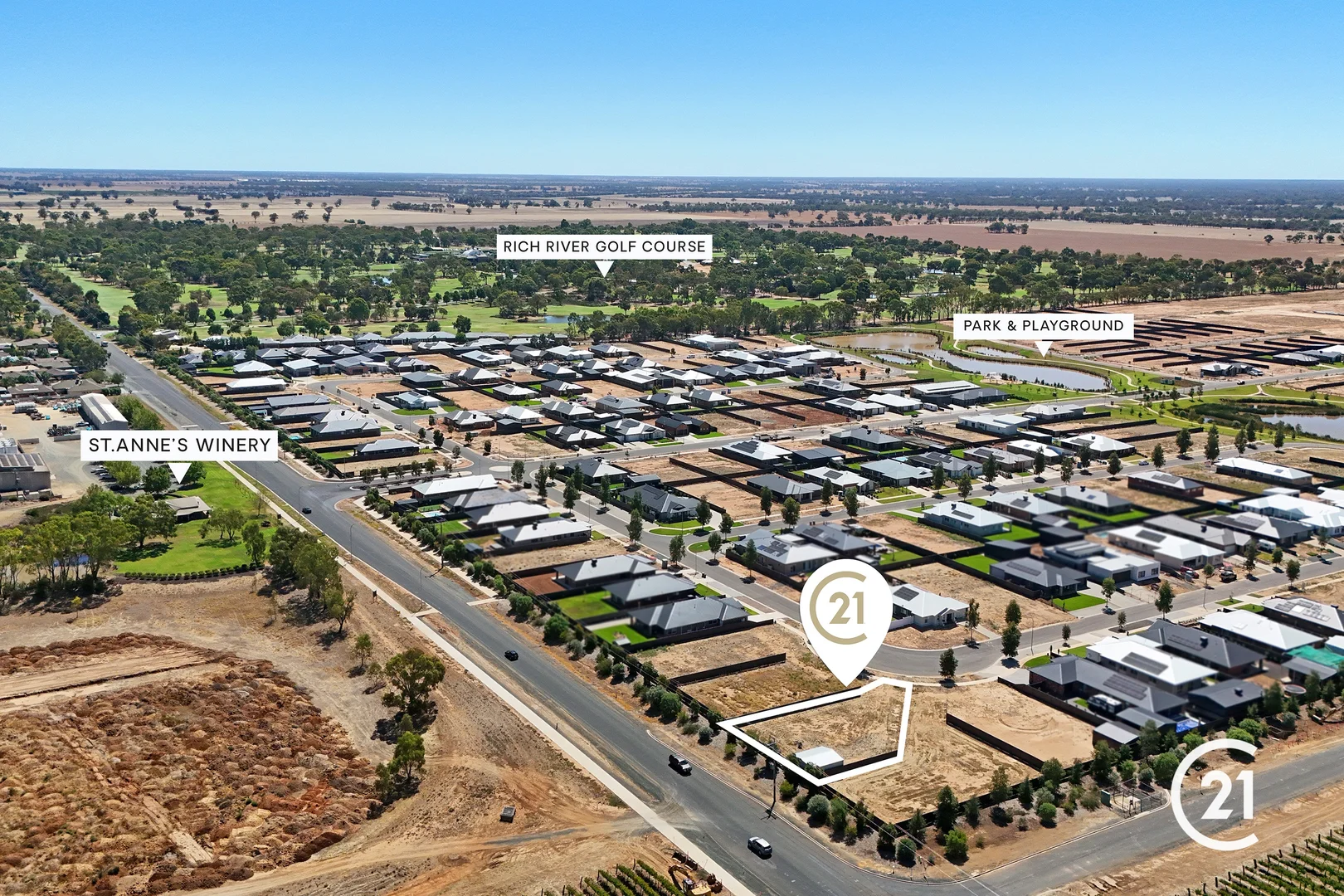 22 Currawong Circuit, Moama NSW 2731 photo 3