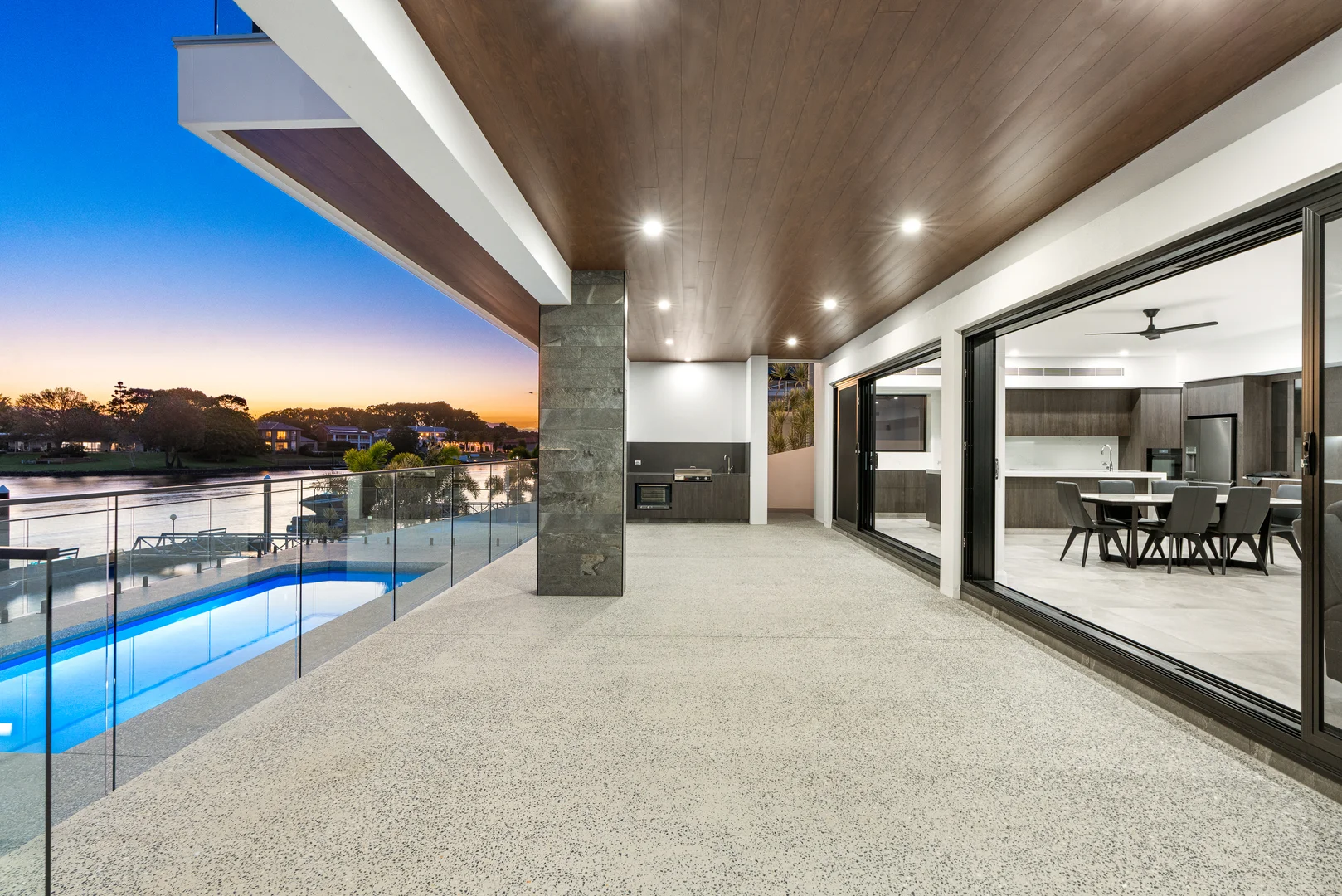 Additional image 4 of 125 Sir Bruce Small Boulevard, Benowa Waters QLD 4217