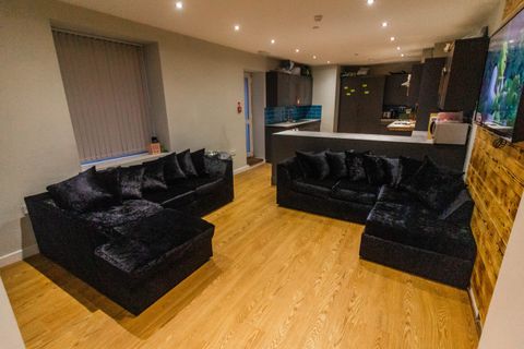 Brynmill Crescent, Swansea SA2