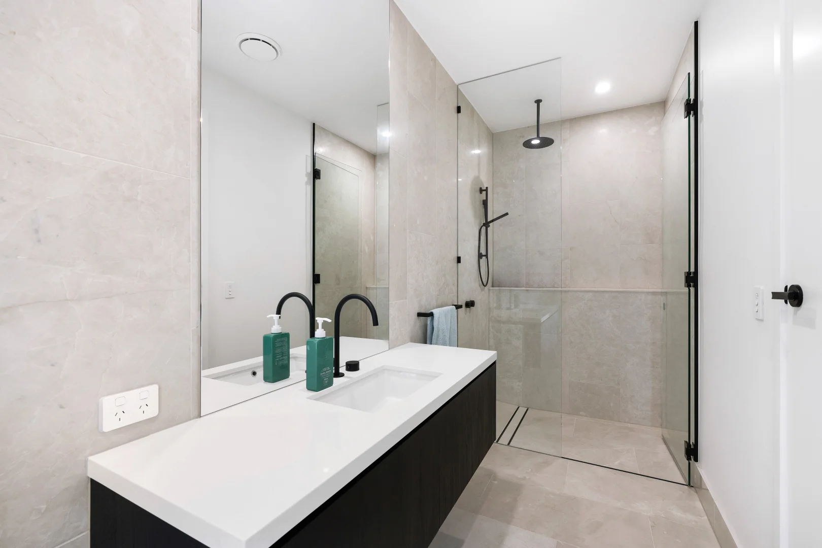 Additional image 31 of 25 The Boulevarde, Benowa QLD 4217