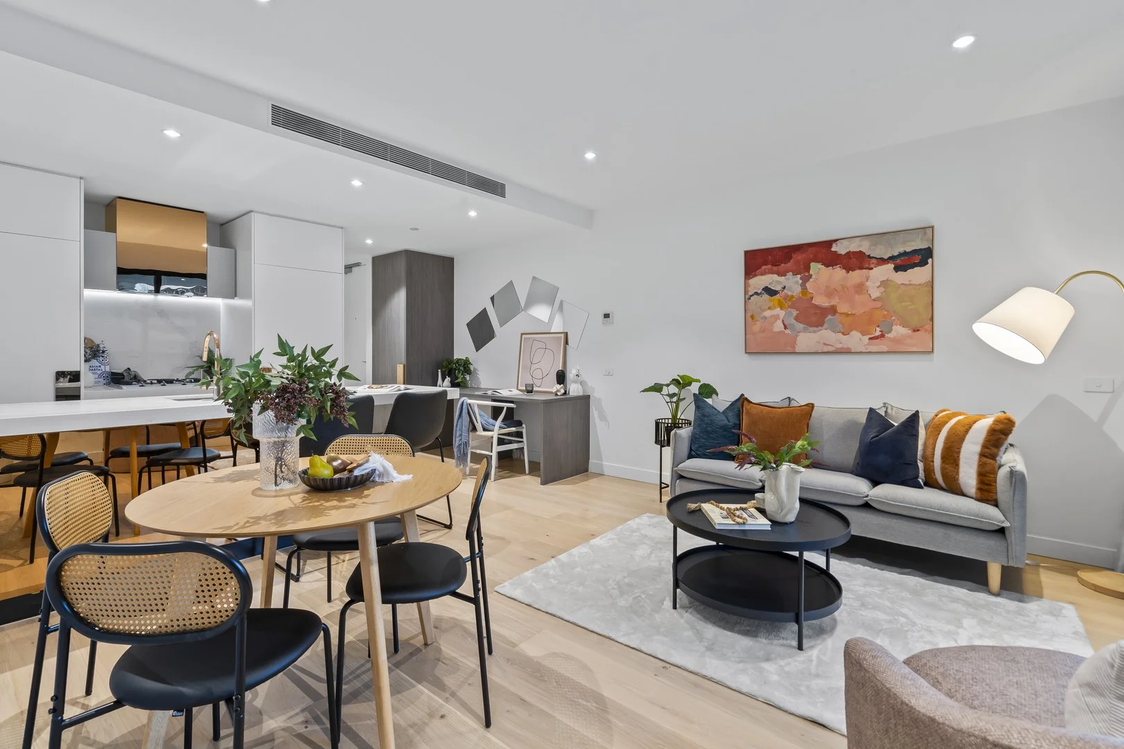 302/8 Bowen Crescent, Melbourne VIC 3004