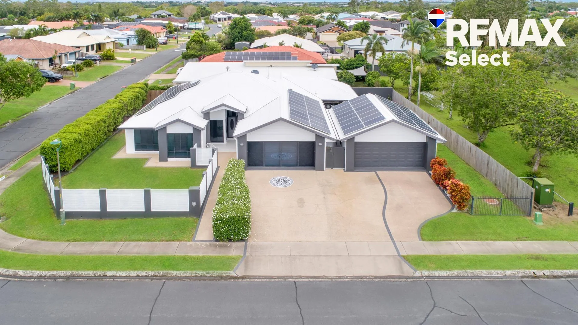 6 Victor Ave, Glenella QLD 4740
