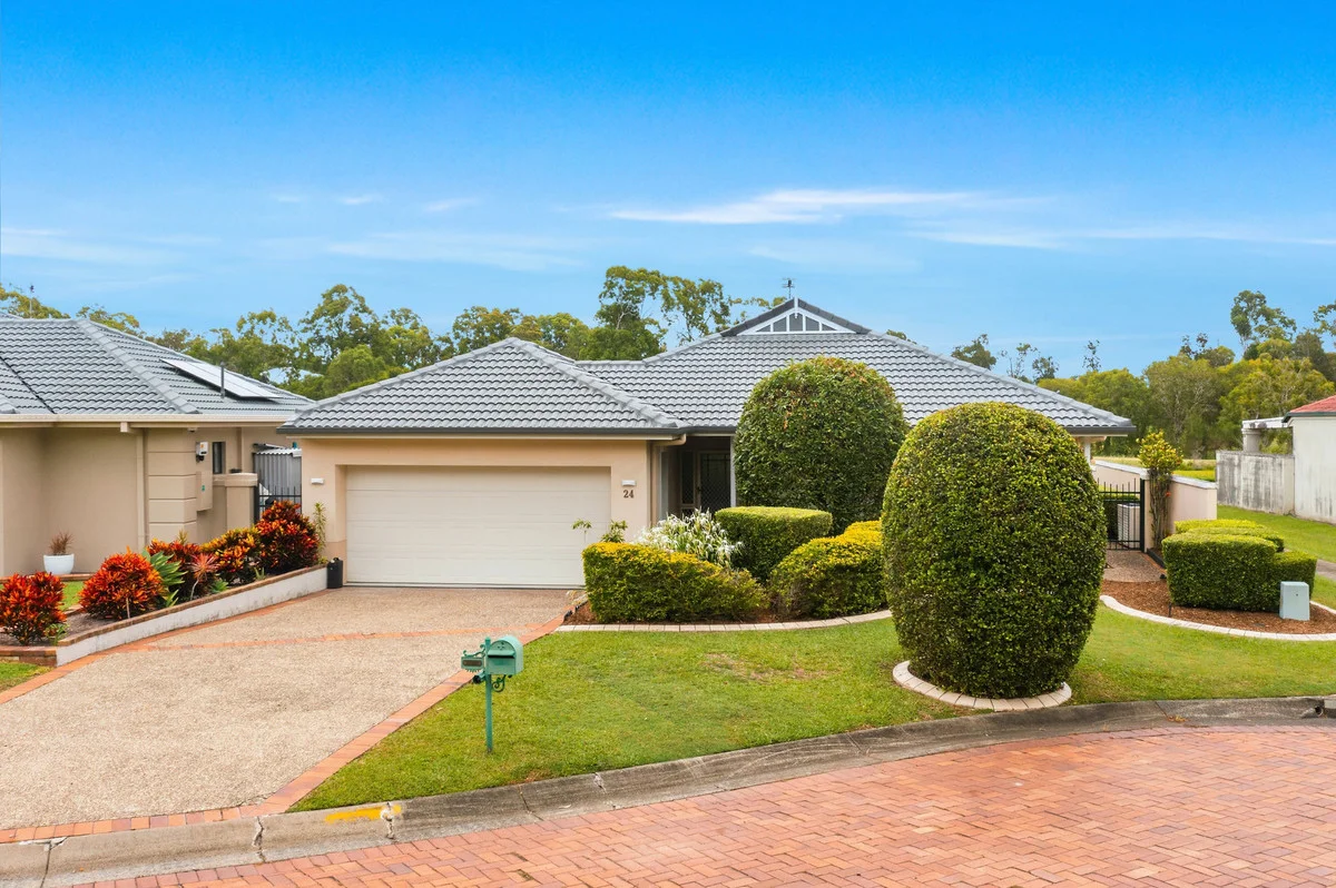 24 Steyning Court, Arundel QLD 4214
