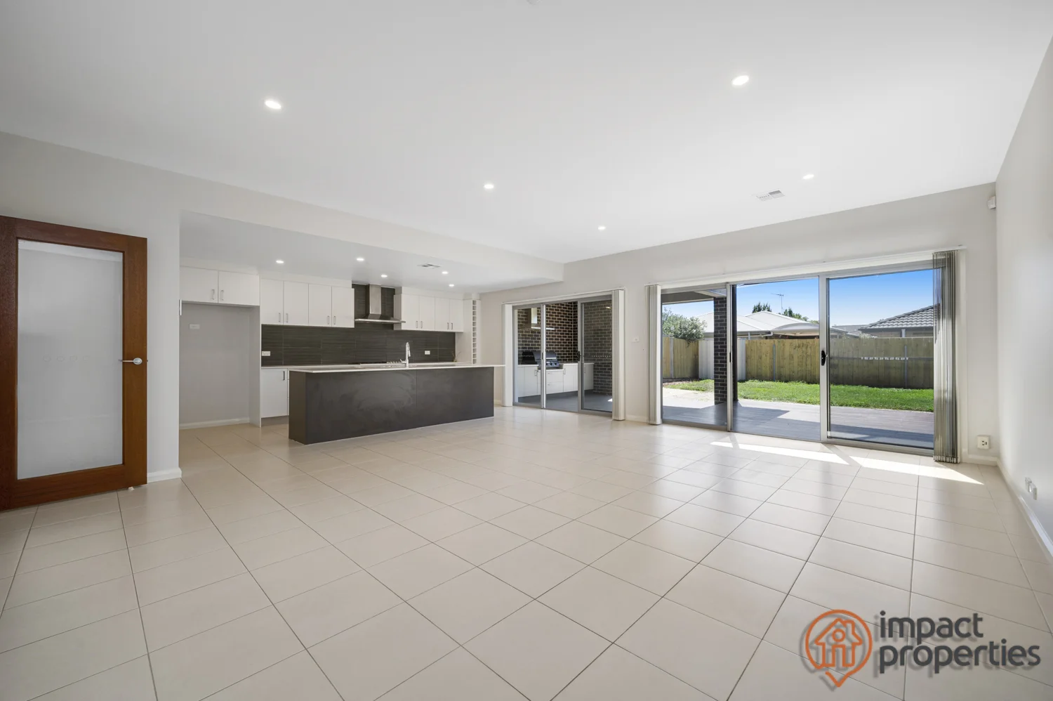 21 Oberon Close, Harrison ACT 2914