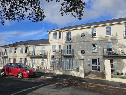 15 Ridge Park Road, Plymouth PL7
