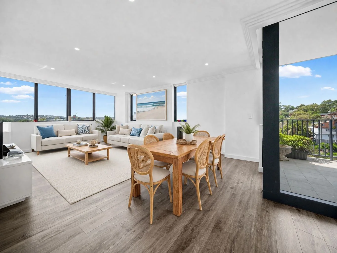 605/822 Pittwater Road, Dee Why NSW 2099 photo 2