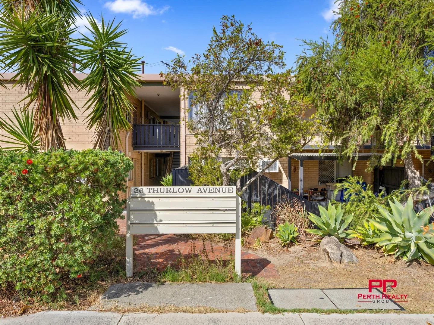 8/26 Thurlow Avenue, Yokine WA 6060
