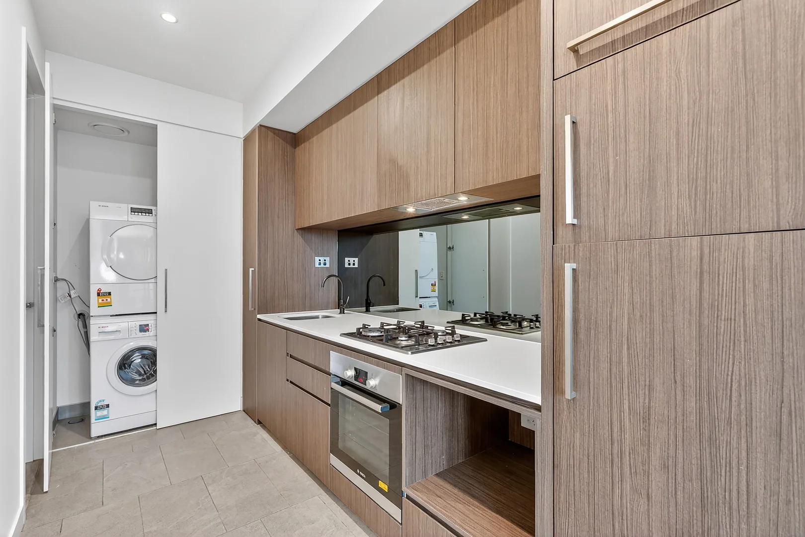 Additional image 3 of 3212/120 Abeckett Street, Melbourne VIC 3000