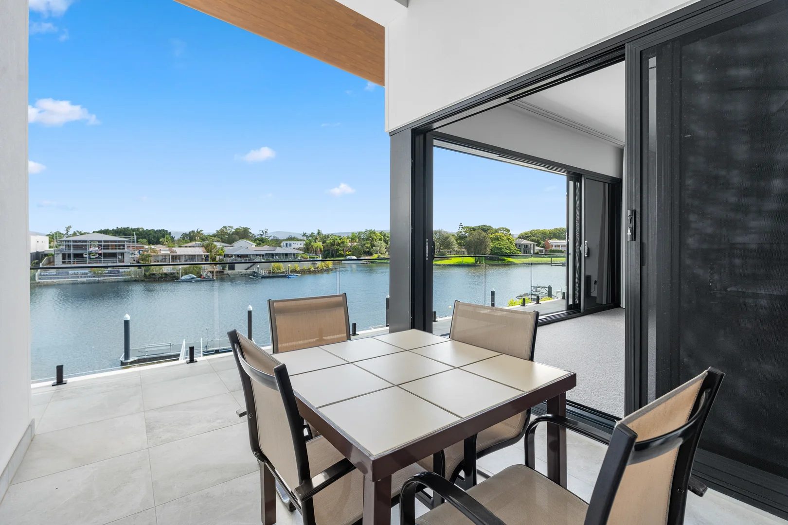 Additional image 21 of 125 Sir Bruce Small Boulevard, Benowa Waters QLD 4217
