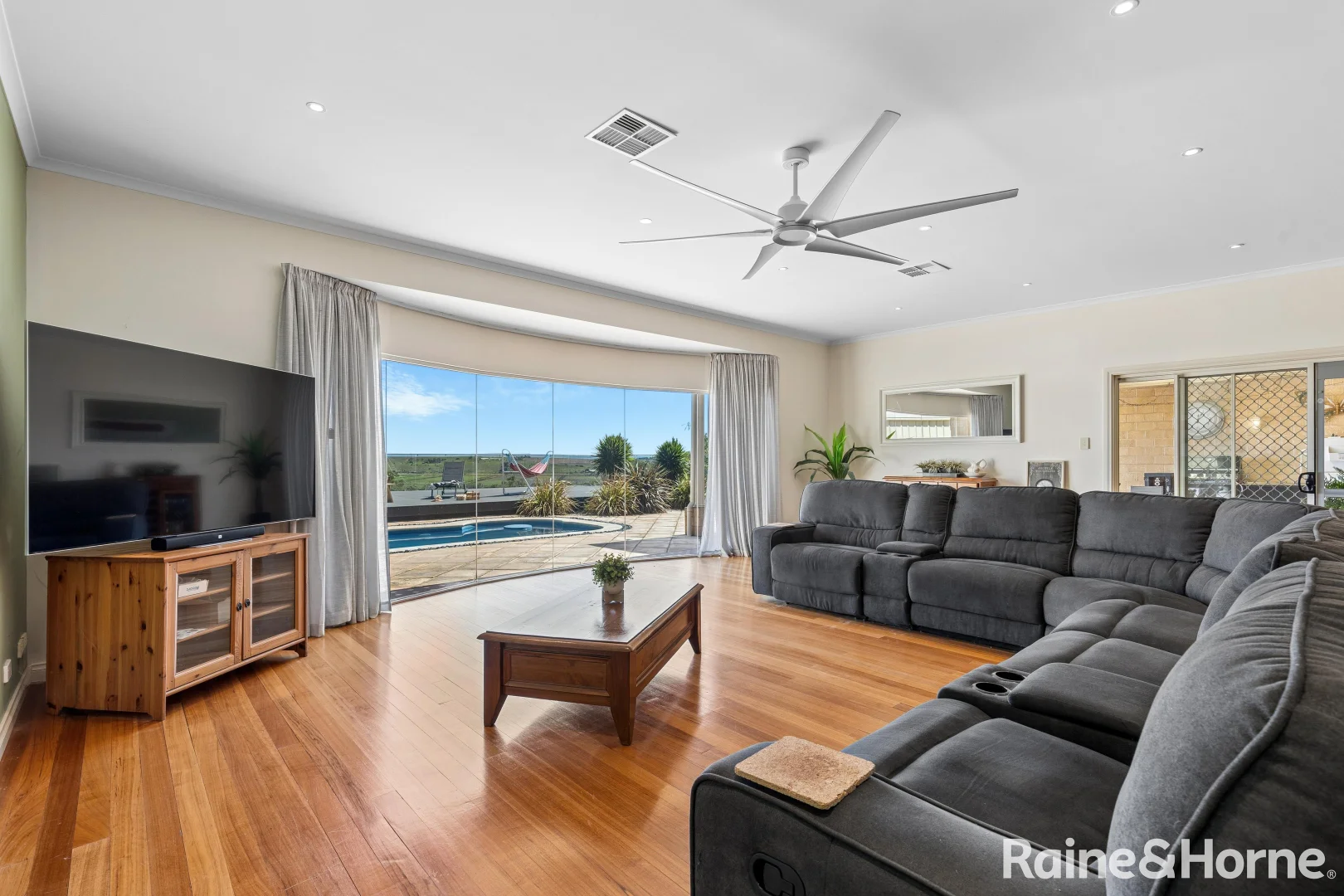 Additional image 10 of 223-227 Avoca Dell Drive, Murray Bridge SA 5253