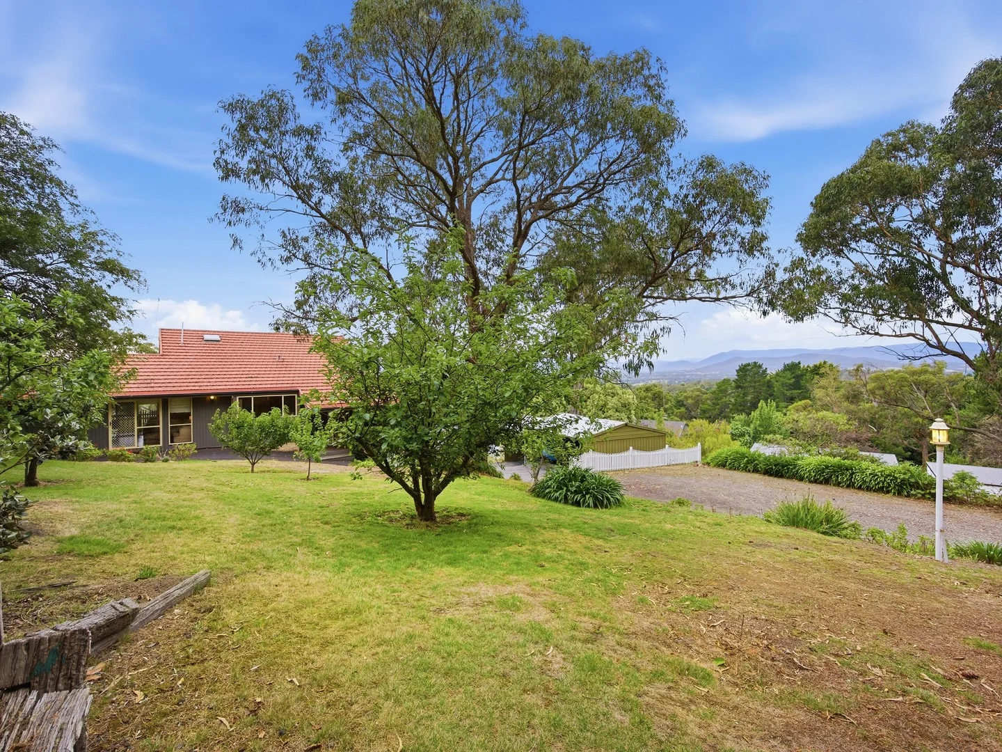 16 McNeil Avenue, Lilydale VIC 3140