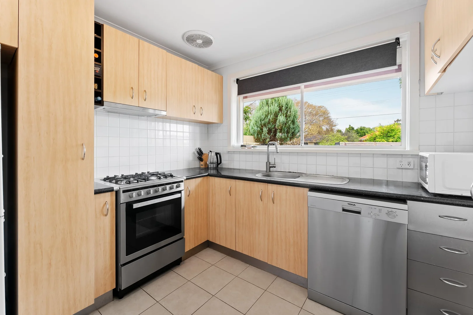 Additional image 3 of 1/5 Burns Avenue, Clayton South VIC 3169