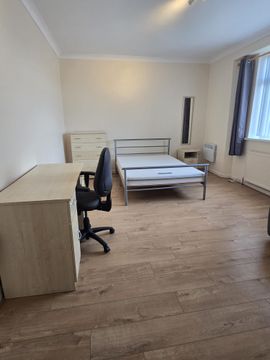 Kilvey Terrace, Swansea SA1, Room to rent